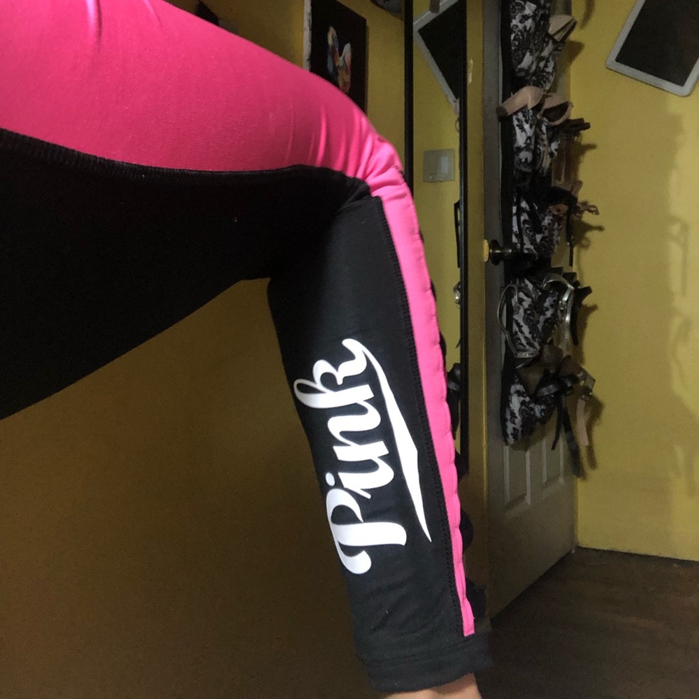 PINK workout leggings
